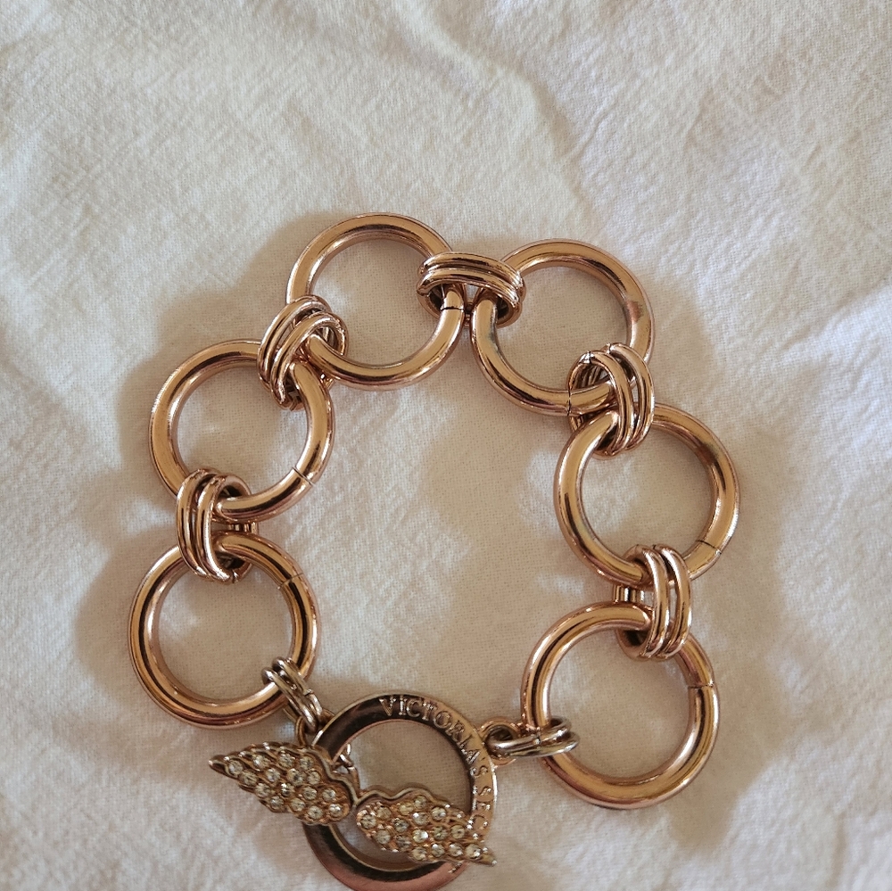 VICTORIA'S SECRET Rose Gold Chain Paved Crystal Angel Wing Toggle Bracelet